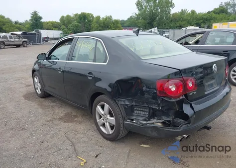 2009 Volkswagen Jetta Se z USA, uszkodzony, nr VIN 3VWRM71K39M092488